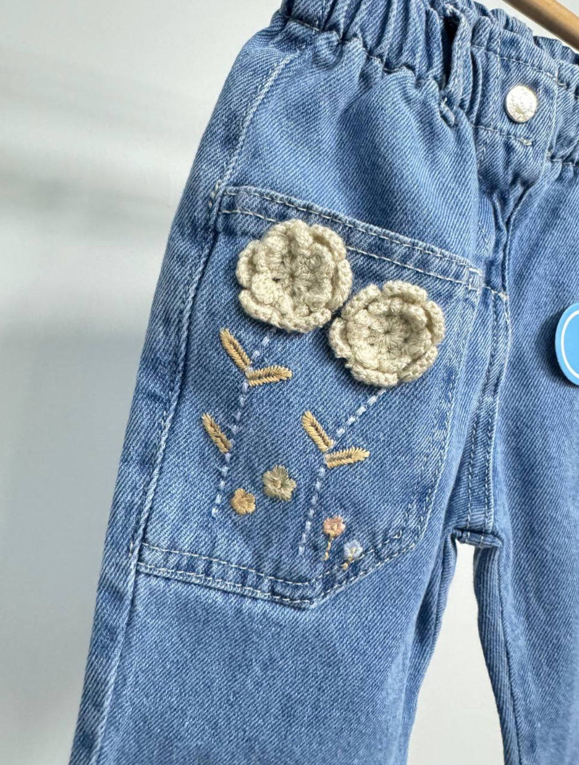 Jeans à fleur