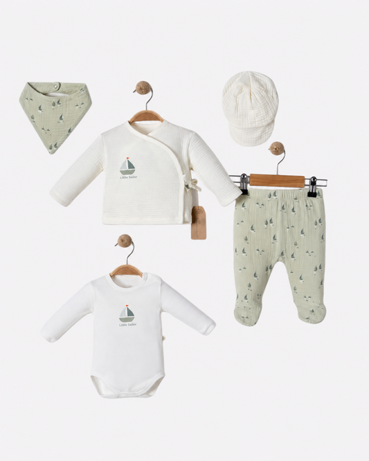 Ensemble naissance voile bateau