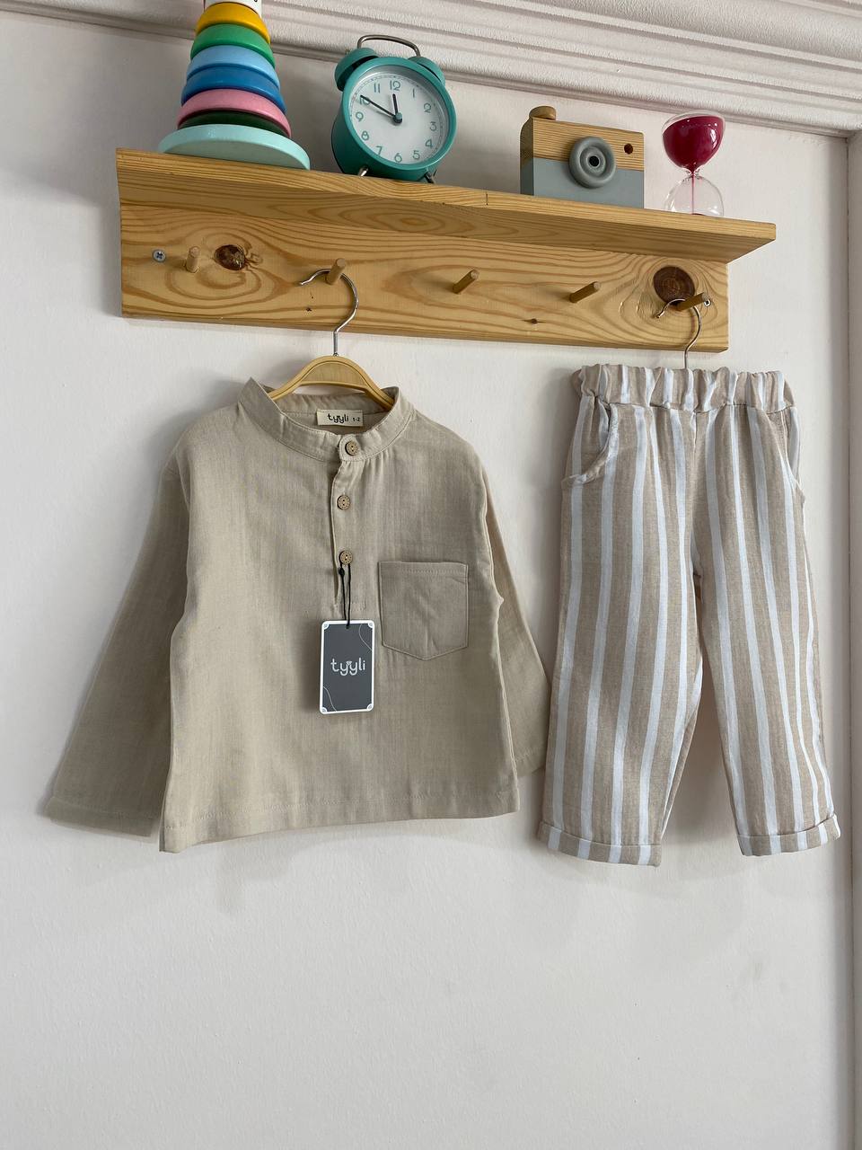 Chemise légère avec pantalon