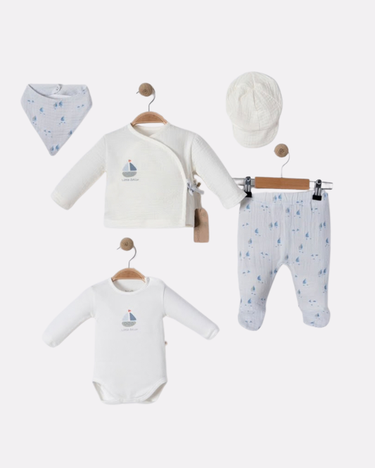 Ensemble naissance voile bateau